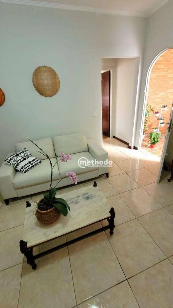 Casa à venda com 3 quartos, 137m² - Foto 2