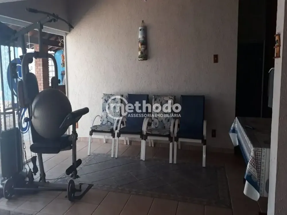 Casa, 5 quartos, 235 m² - Foto 2