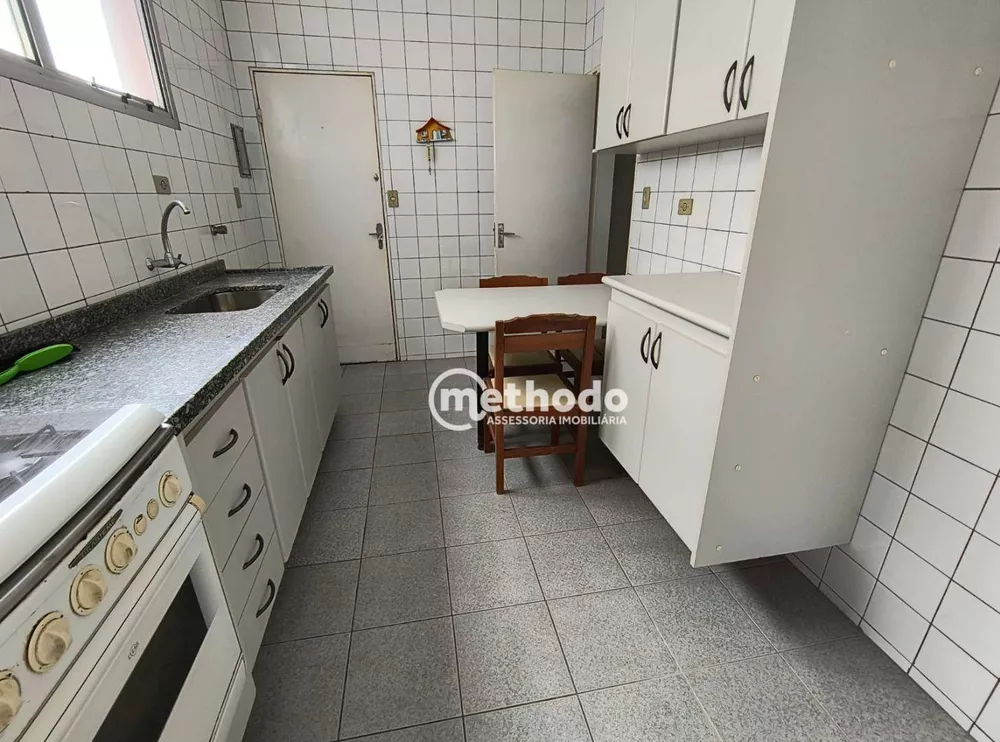 Apartamento à venda com 3 quartos, 136m² - Foto 2