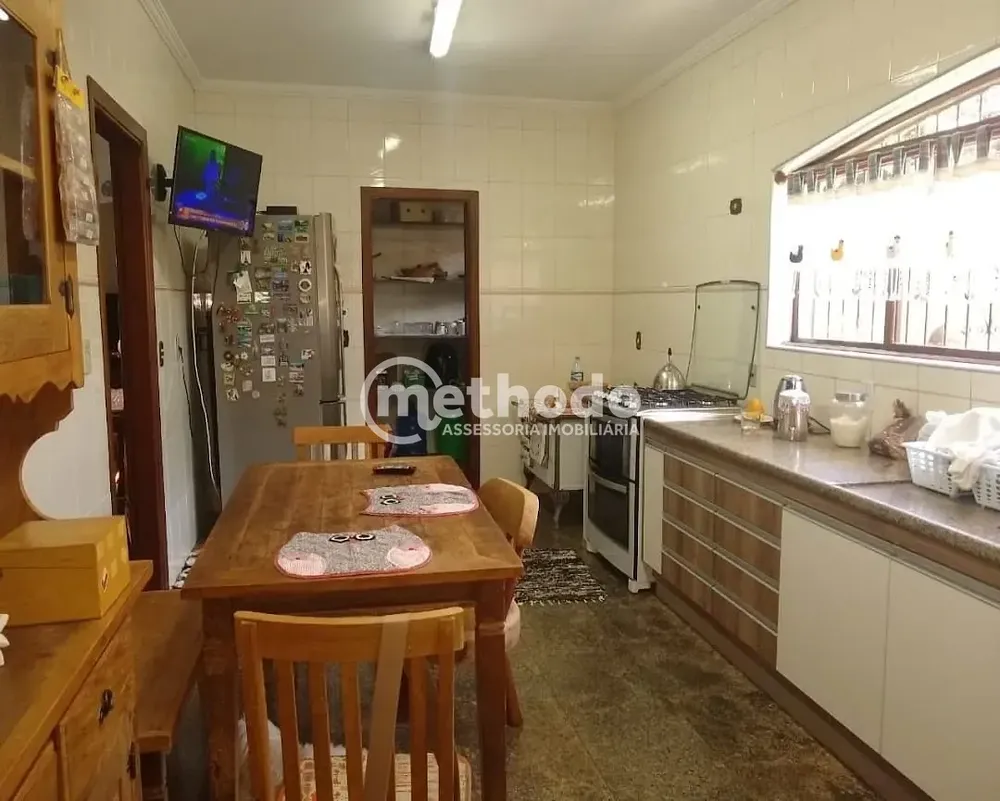 Casa, 4 quartos, 286 m² - Foto 1