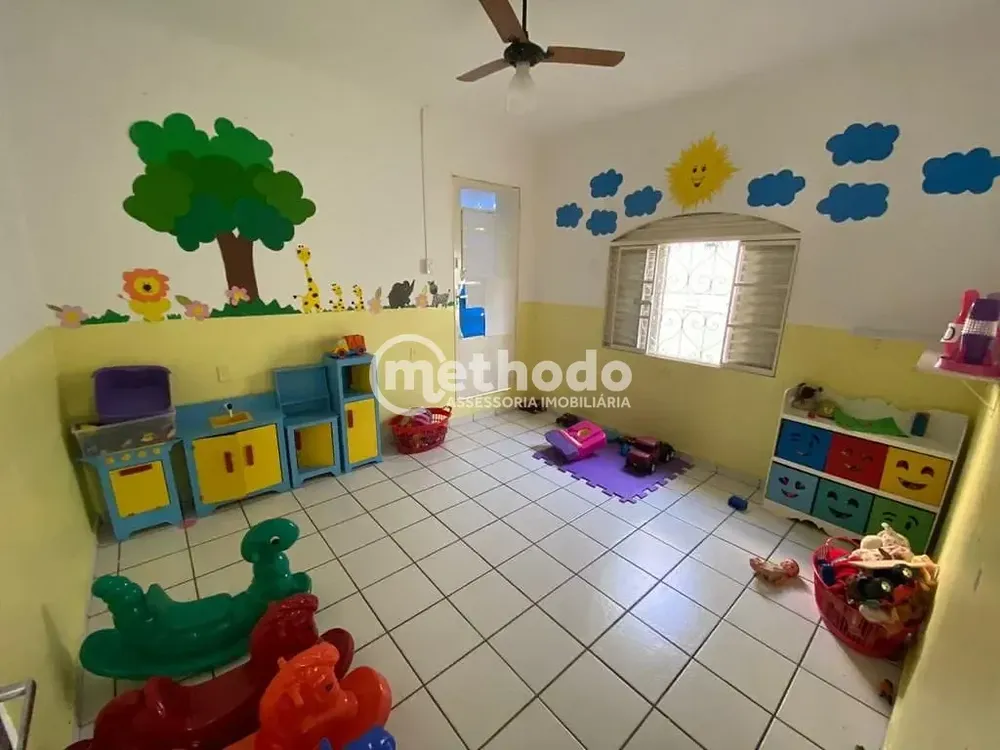 Casa, 1 quarto, 377 m² - Foto 2