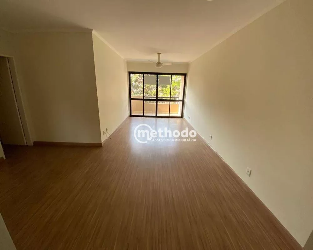 Apartamento à venda com 3 quartos, 131m² - Foto 2