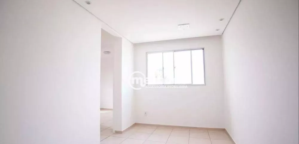 Apartamento à venda com 2 quartos, 42m² - Foto 3