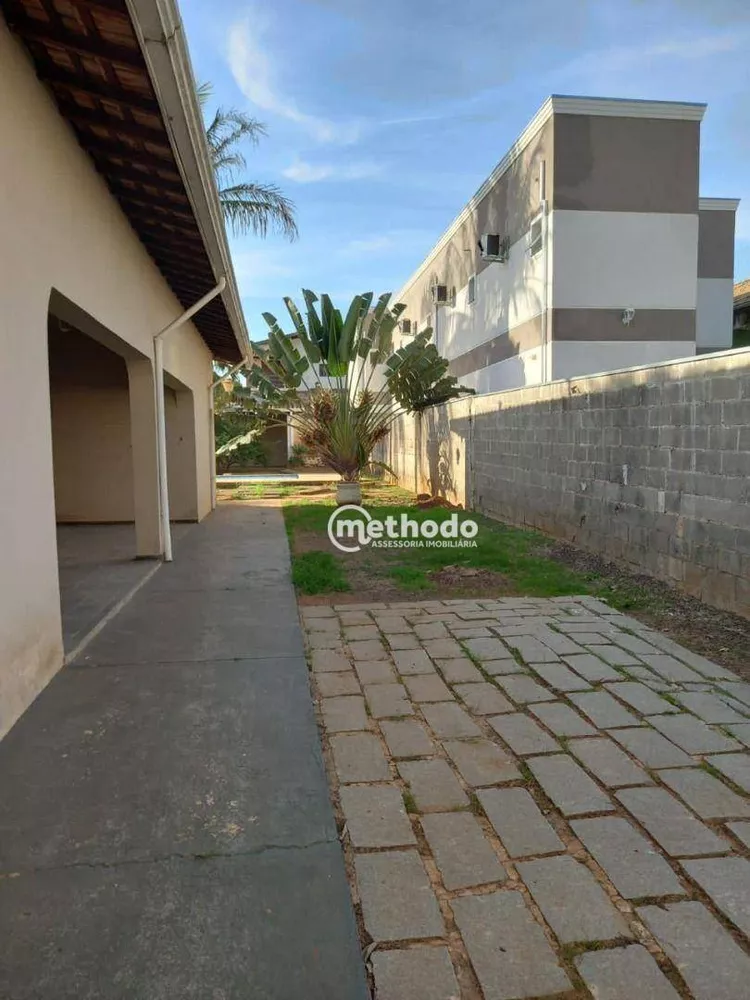 Casa à venda com 4 quartos, 291m² - Foto 3