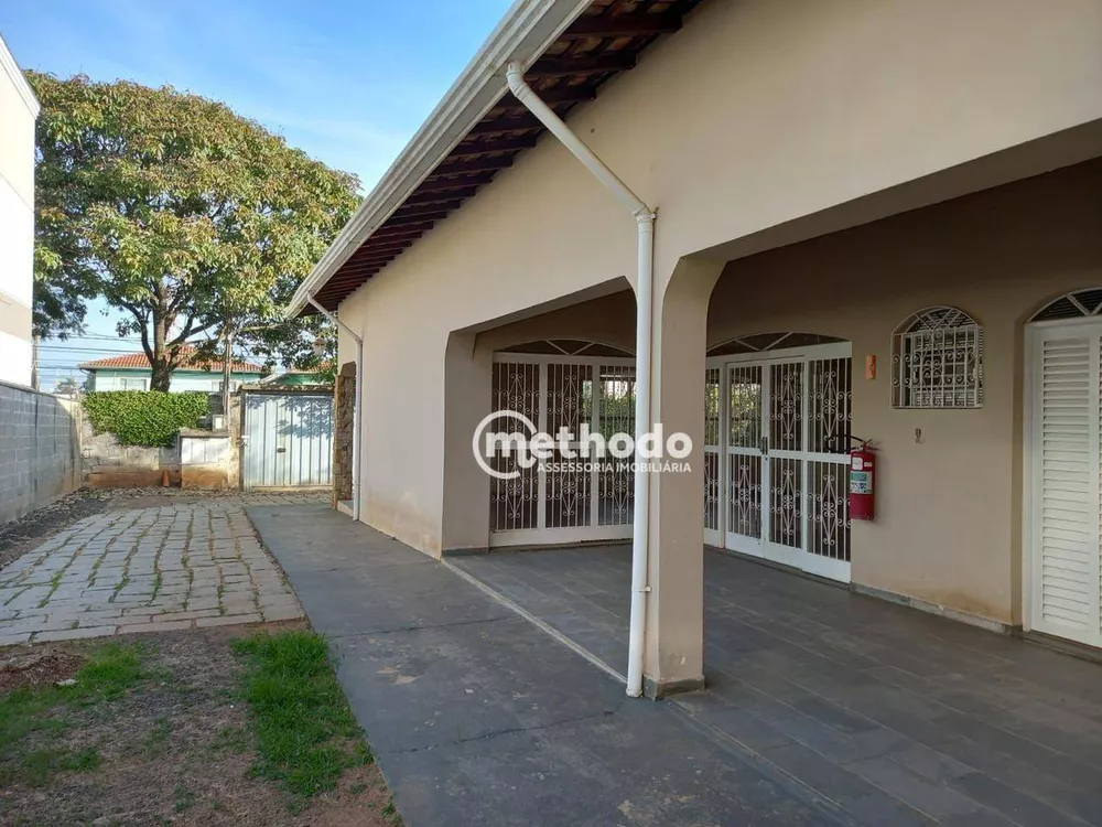 Casa à venda com 4 quartos, 291m² - Foto 1