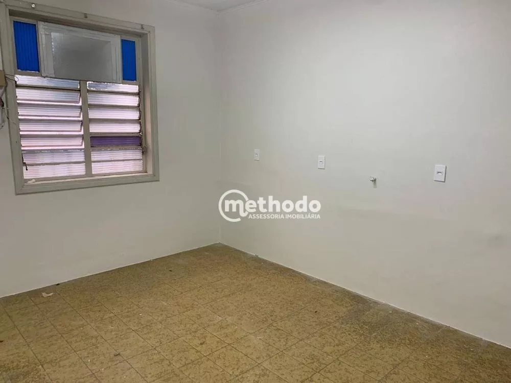 Casa à venda com 3 quartos, 243m² - Foto 4