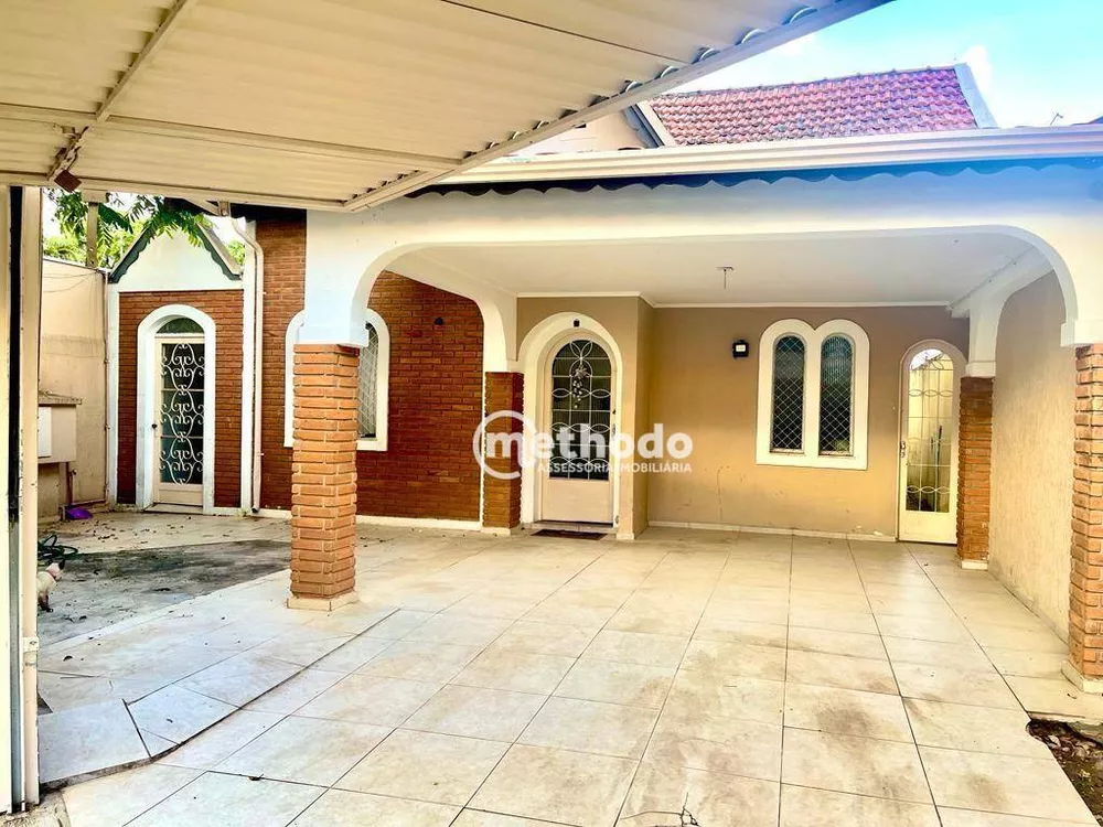 Casa à venda com 2 quartos, 176m² - Foto 1