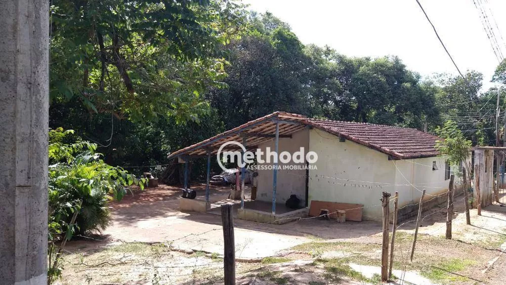 Chácara à venda com 3 quartos, 100m² - Foto 2