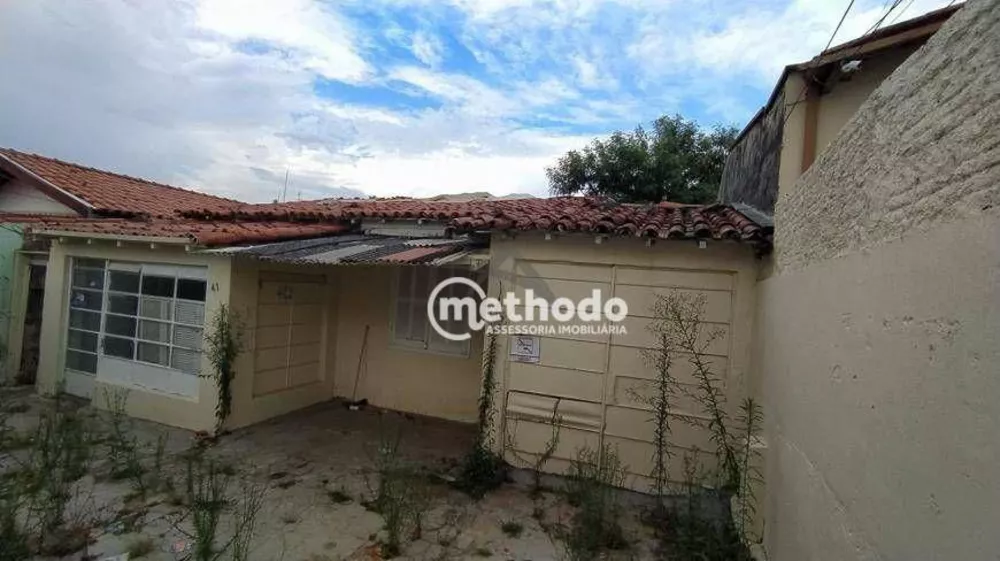 Casa à venda com 2 quartos, 90m² - Foto 2