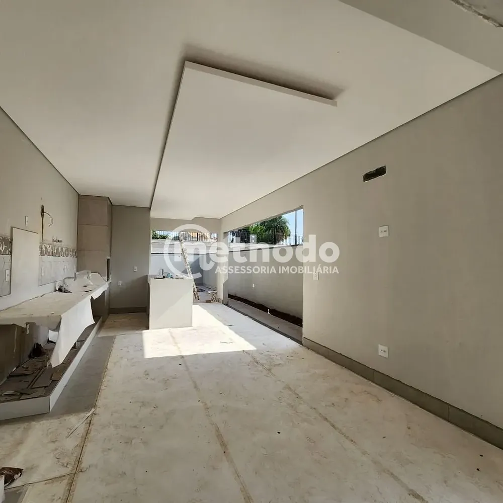 Casa, 4 quartos, 216 m² - Foto 3