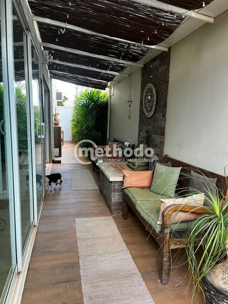 Casa, 4 quartos, 230 m² - Foto 1