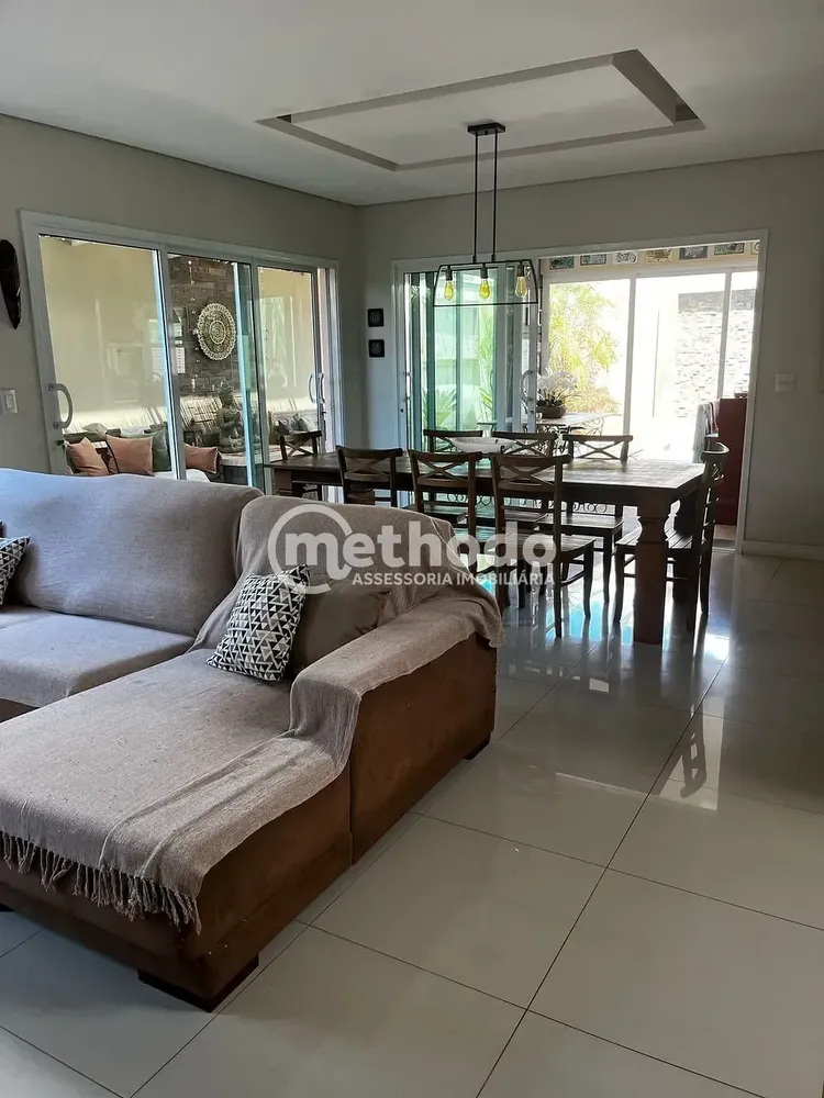 Casa, 4 quartos, 230 m² - Foto 2