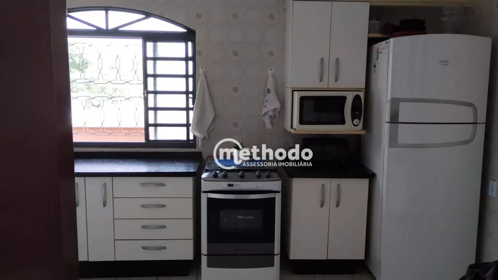 Casa à venda com 3 quartos, 196m² - Foto 4