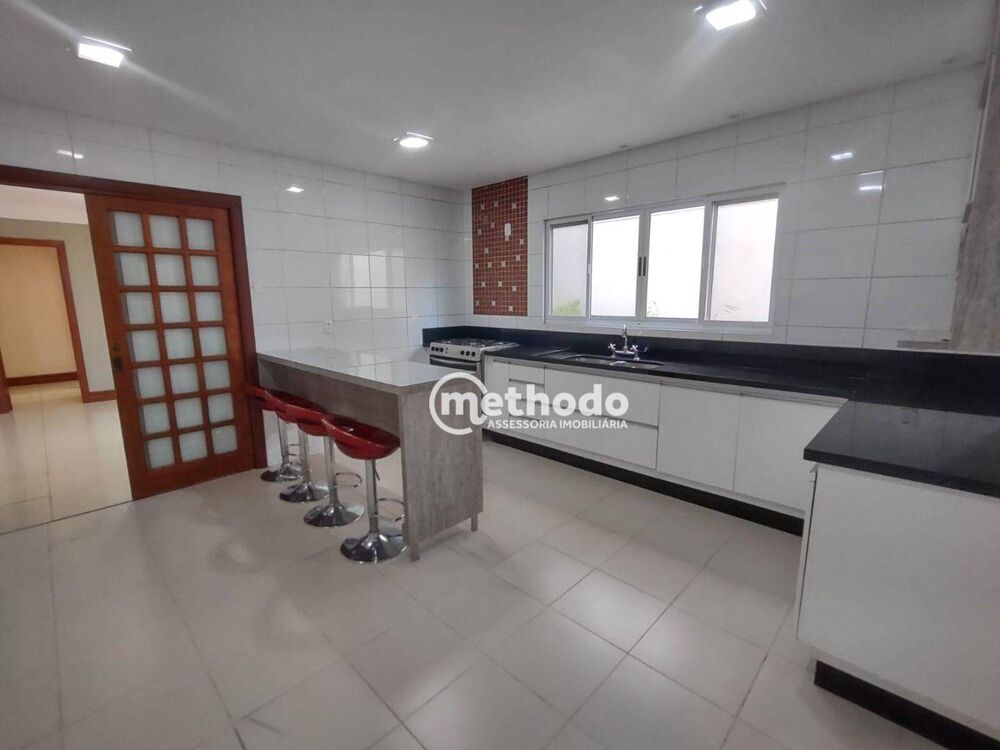 Casa de Condomínio à venda com 5 quartos, 346m² - Foto 3