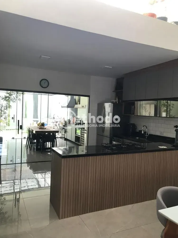 Casa, 3 quartos, 136 m² - Foto 2