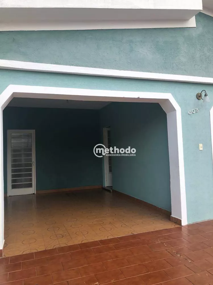 Casa à venda com 4 quartos, 183m² - Foto 2