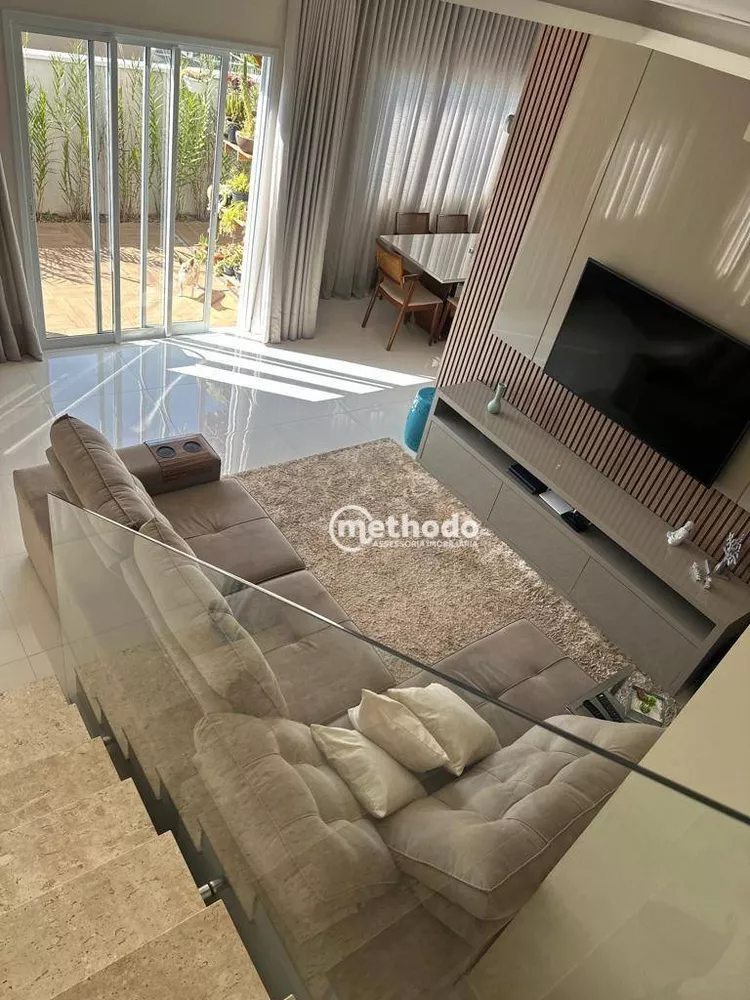 Casa de Condomínio à venda com 3 quartos, 231m² - Foto 3