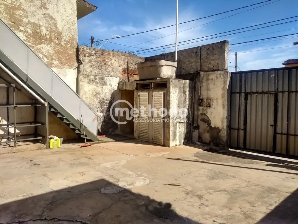 Depósito-Galpão, 205 m² - Foto 1