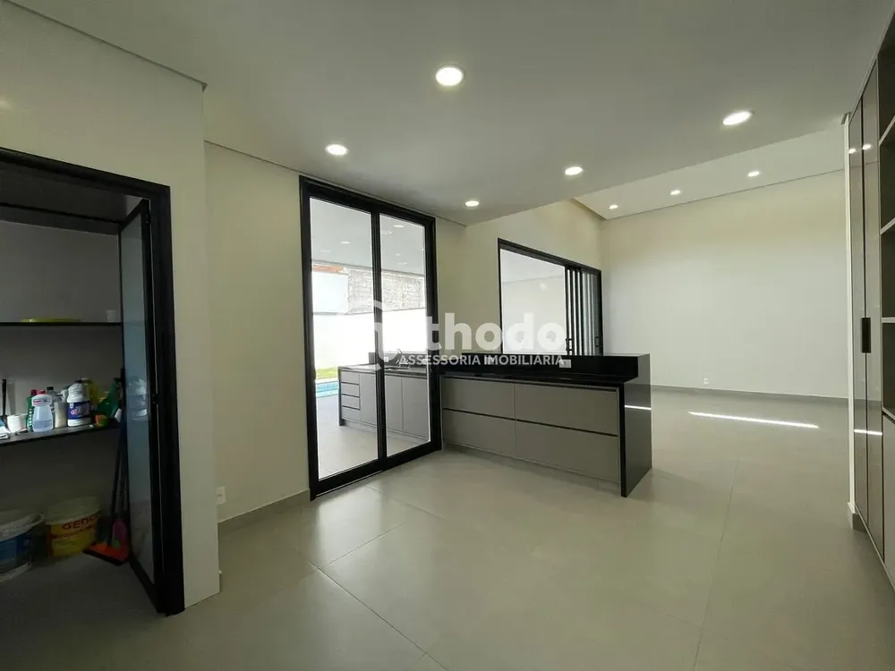 Casa, 4 quartos, 254 m² - Foto 1
