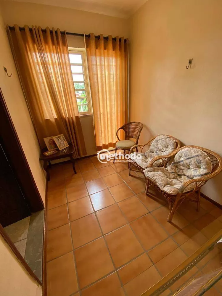 Casa à venda com 3 quartos, 185m² - Foto 2