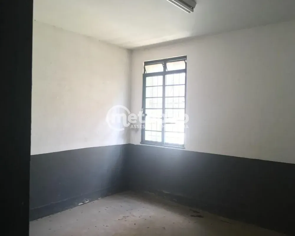 Casa, 3 quartos, 200 m² - Foto 2