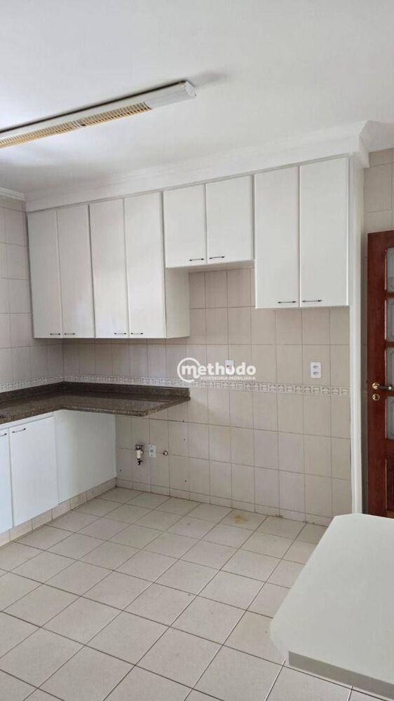 Casa à venda com 3 quartos, 350m² - Foto 9