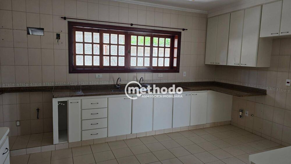 Casa à venda com 3 quartos, 350m² - Foto 8