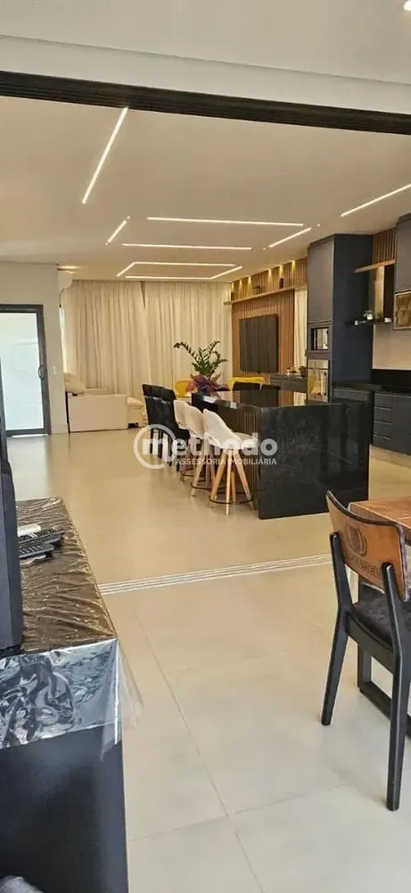 Casa, 3 quartos, 211 m² - Foto 3