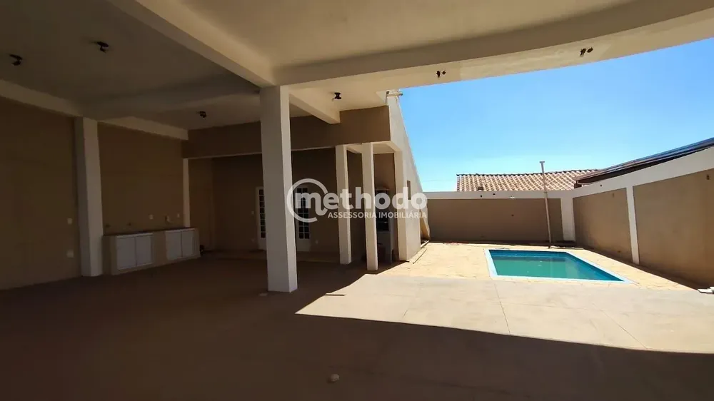 Chácara, 3 quartos, 280 m² - Foto 1
