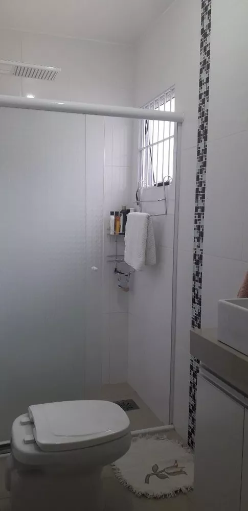 Casa à venda com 3 quartos, 90m² - Foto 4