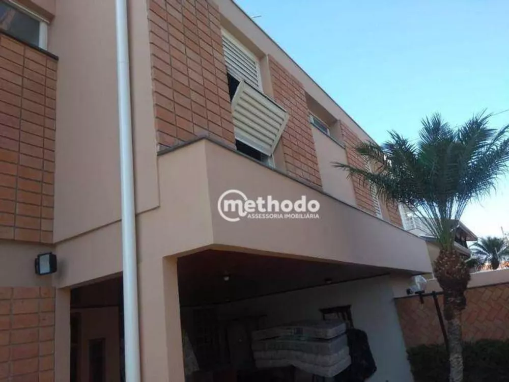 Casa à venda com 4 quartos, 279m² - Foto 2