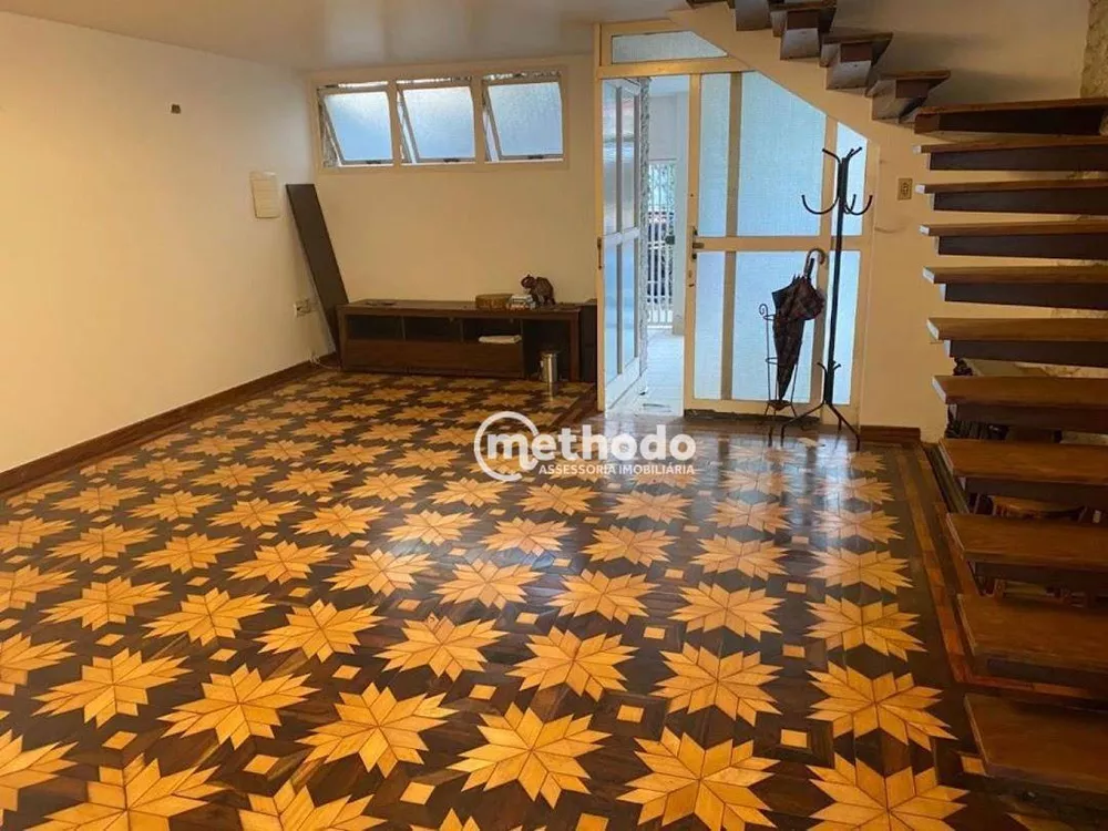 Casa à venda com 3 quartos, 240m² - Foto 3