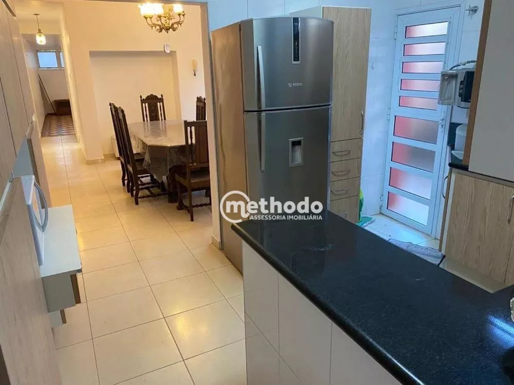 Casa à venda com 3 quartos, 240m² - Foto 7