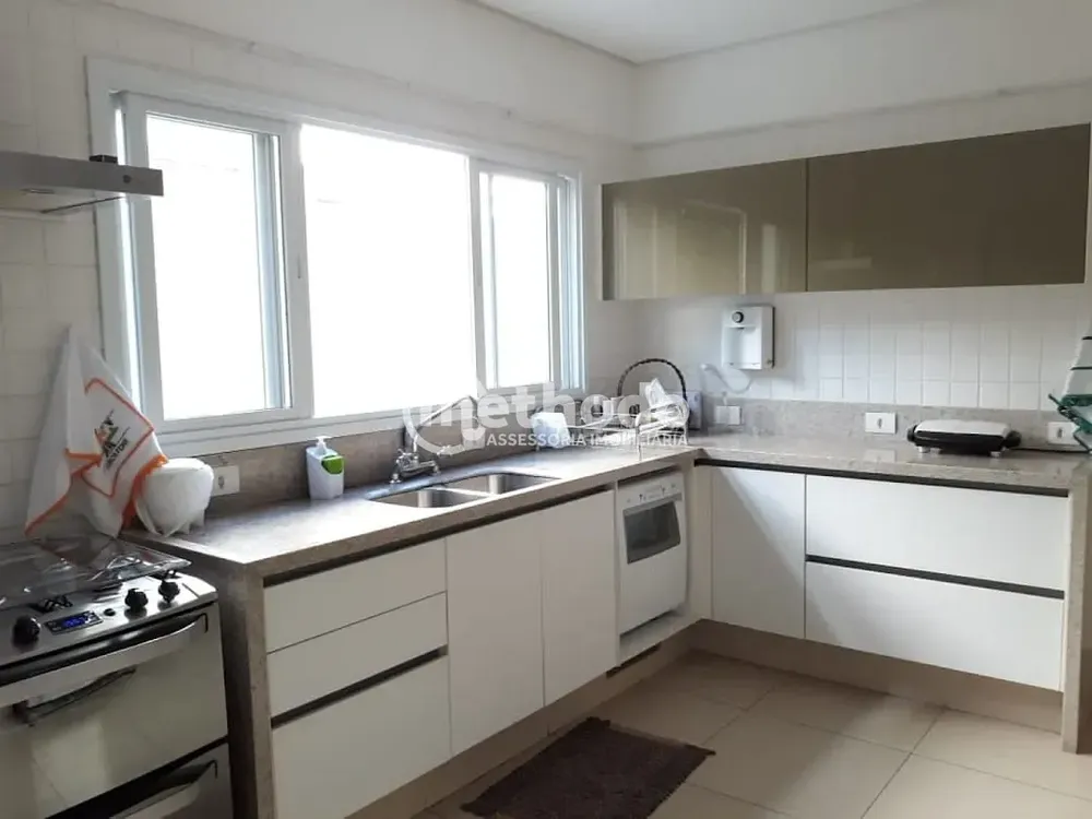 Casa, 4 quartos, 417 m² - Foto 1