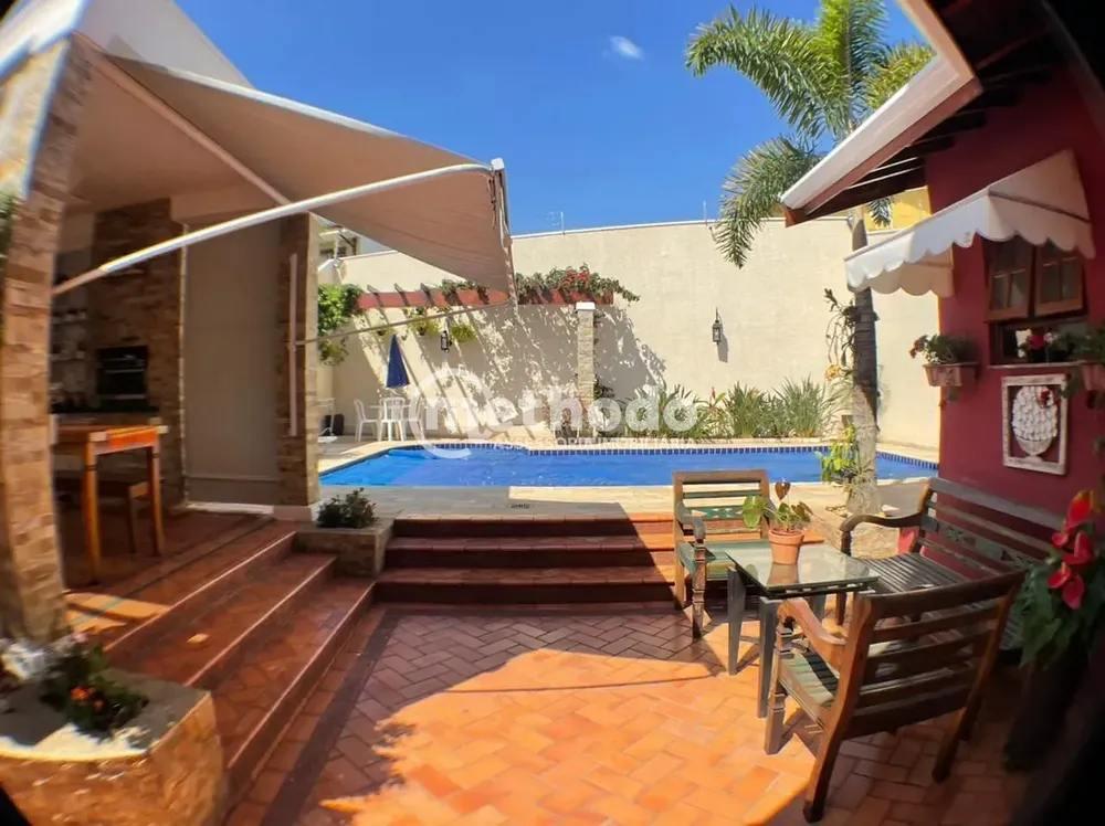 Casa, 4 quartos, 262 m² - Foto 1