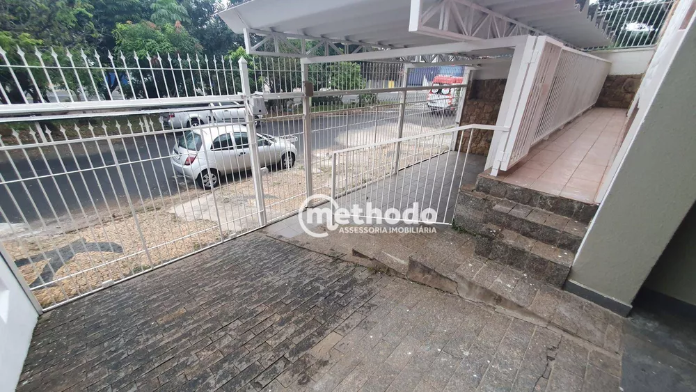 Casa à venda com 4 quartos, 209m² - Foto 3