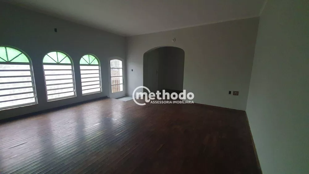 Casa à venda com 4 quartos, 209m² - Foto 7