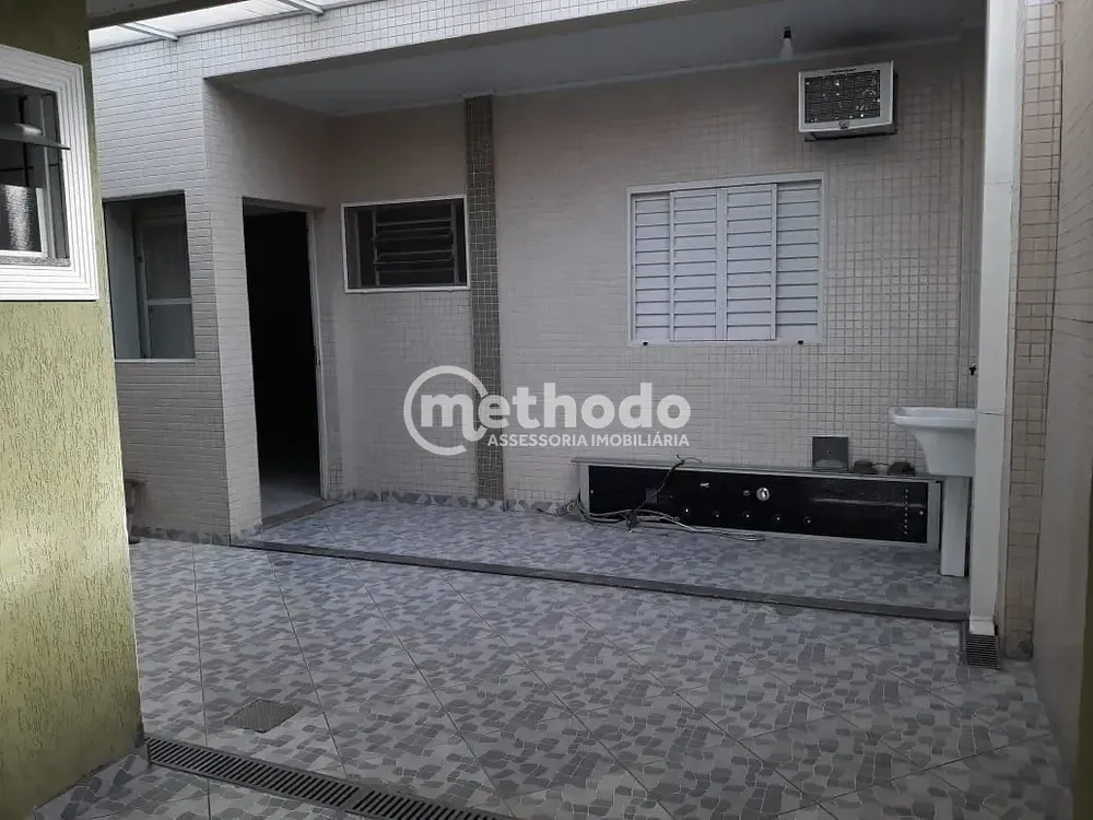Casa, 3 quartos, 202 m² - Foto 1