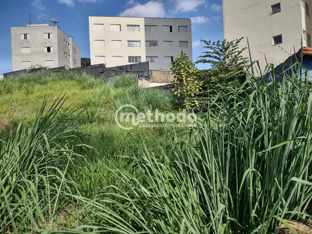 Terreno, 1305 m² - Foto 1