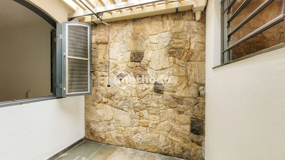 Casa, 3 quartos, 201 m² - Foto 2