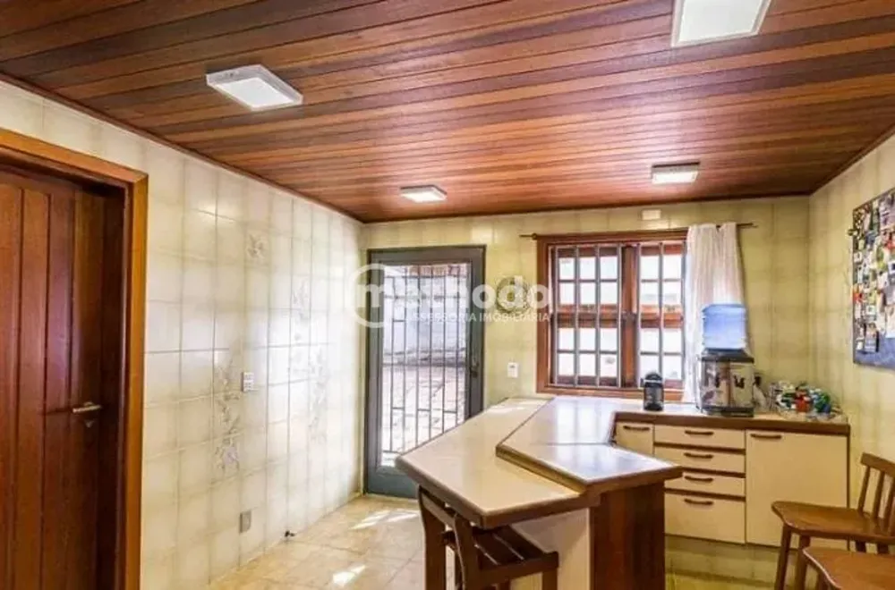 Casa, 4 quartos, 439 m² - Foto 1