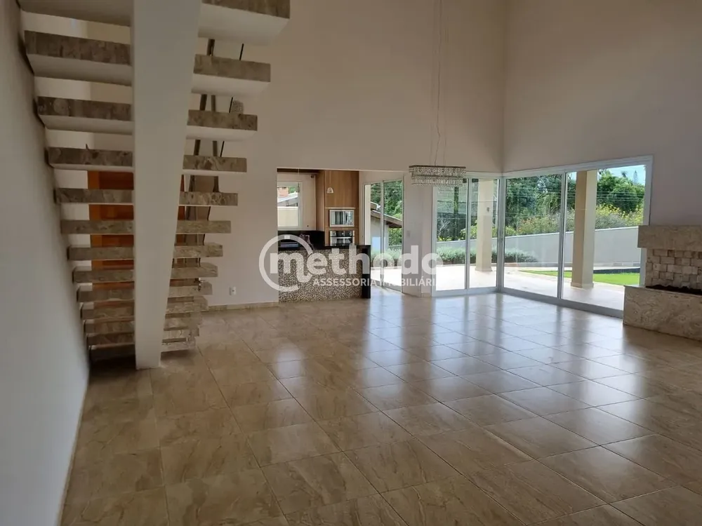 Casa, 4 quartos, 329 m² - Foto 1