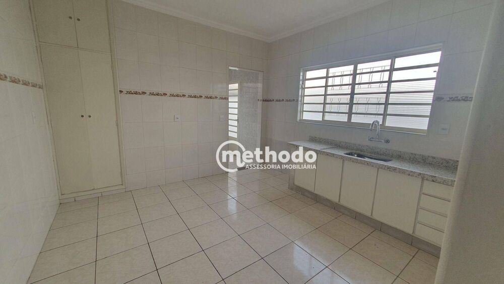 Casa à venda com 2 quartos, 164m² - Foto 3