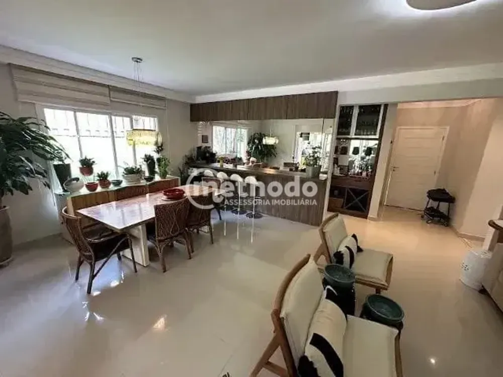 Casa, 3 quartos, 265 m² - Foto 2