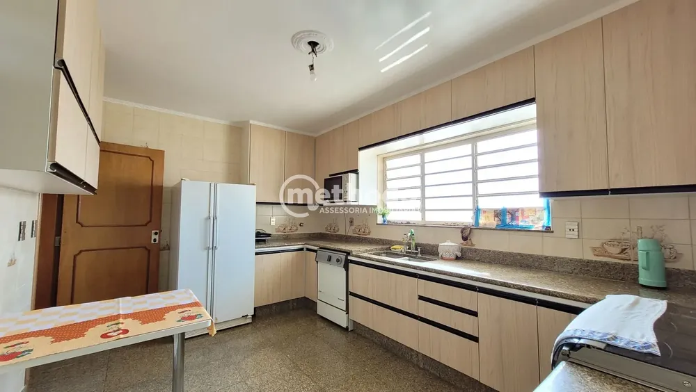 Casa, 4 quartos, 500 m² - Foto 2