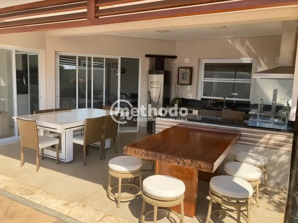 Casa, 3 quartos, 353 m² - Foto 1