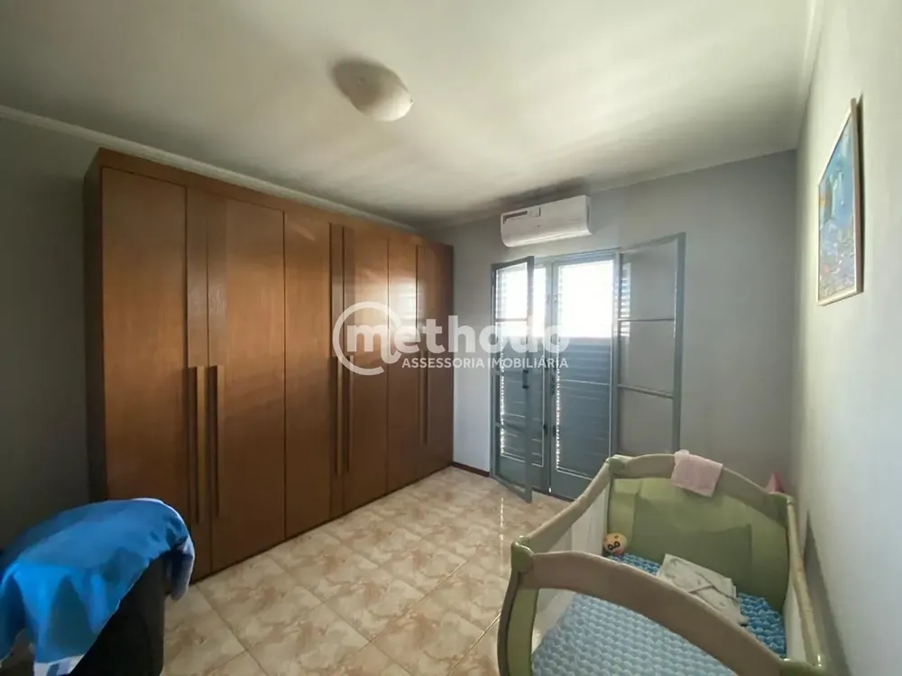 Casa, 3 quartos, 308 m² - Foto 1