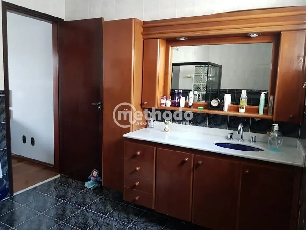 Casa, 4 quartos, 325 m² - Foto 1