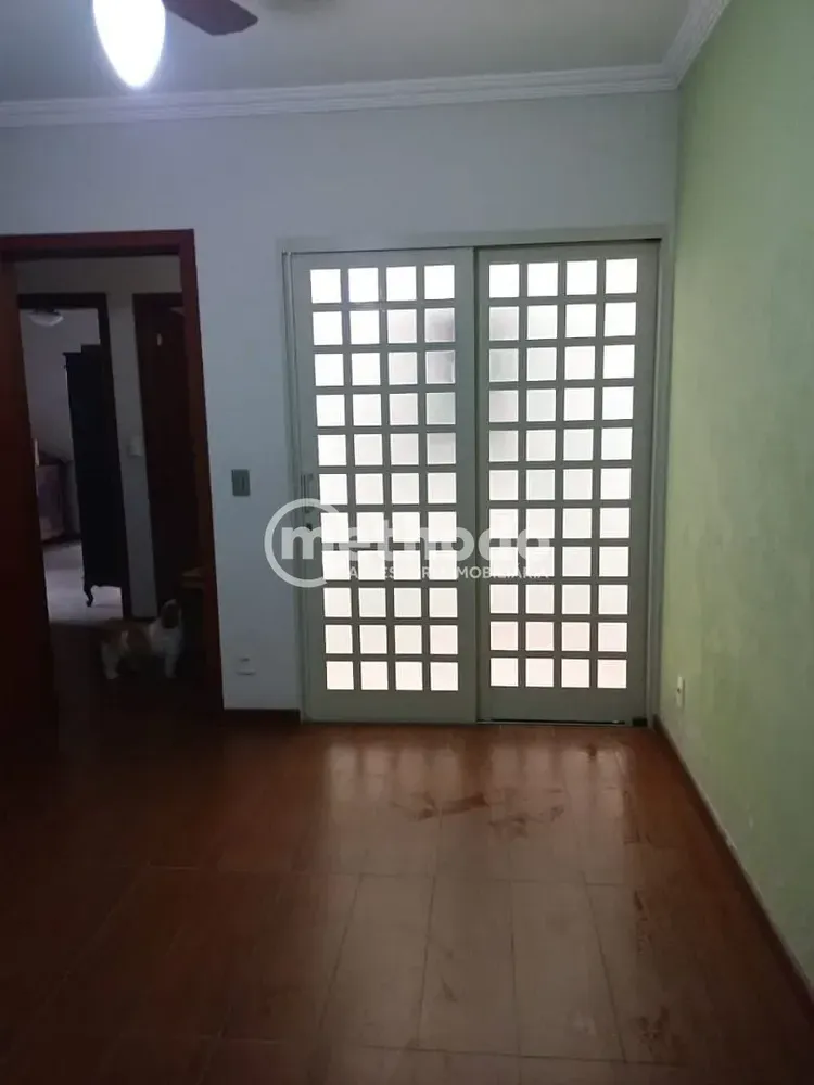 Casa, 3 quartos, 200 m² - Foto 1
