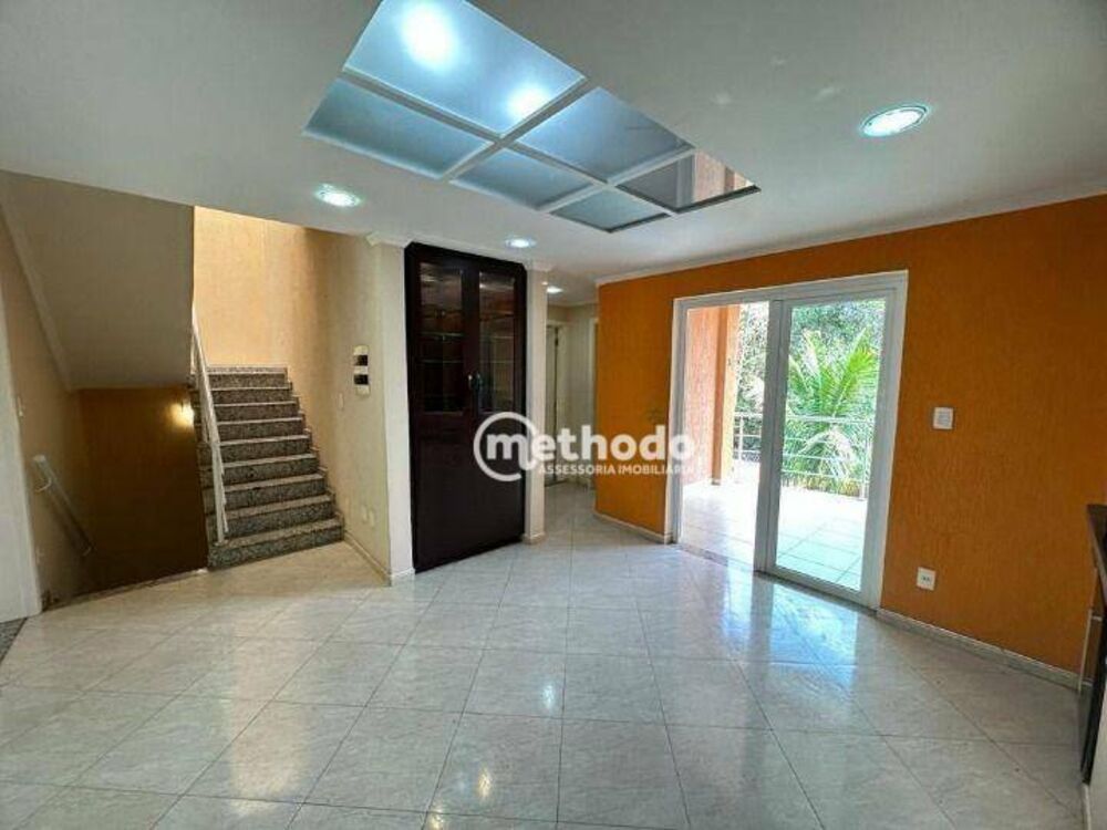Casa de Condomínio à venda com 5 quartos, 388m² - Foto 4
